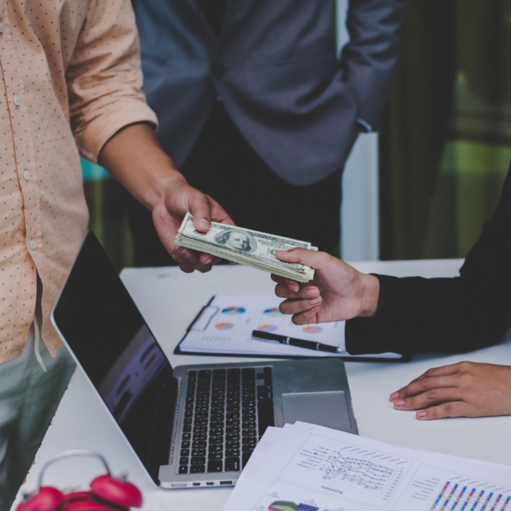 Banking & Finance Banking & Finance